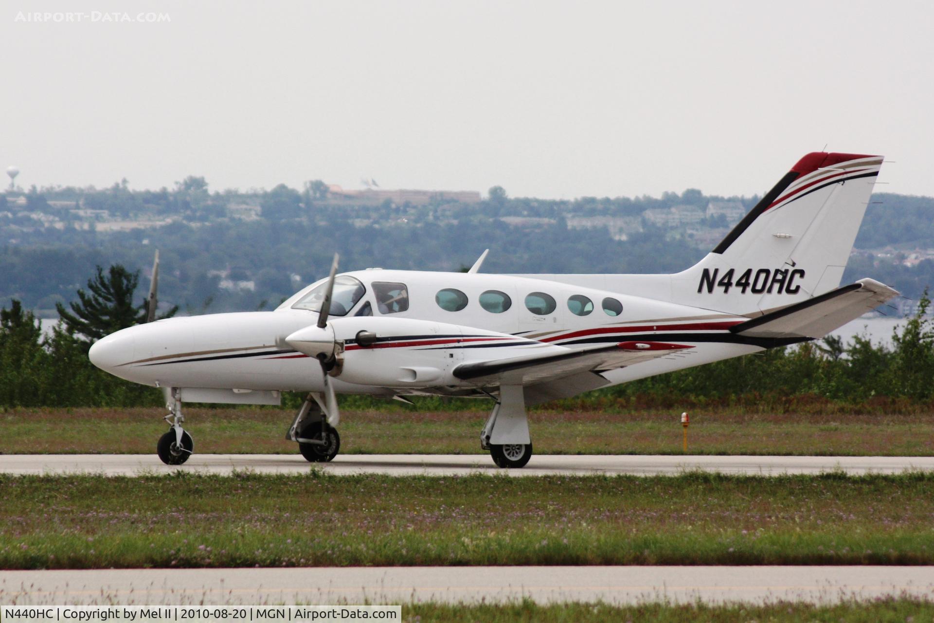 N440HC, 1981 Cessna 425 C/N 425-0145, Landing RWY 10