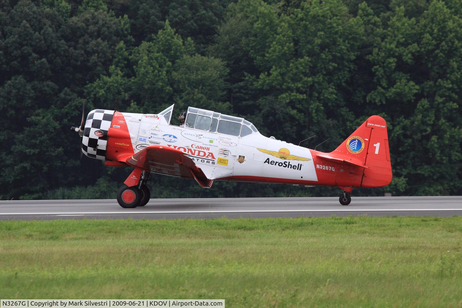 N3267G, 1943 North American SNJ-5 Texan C/N 88-15114, Dover 2009