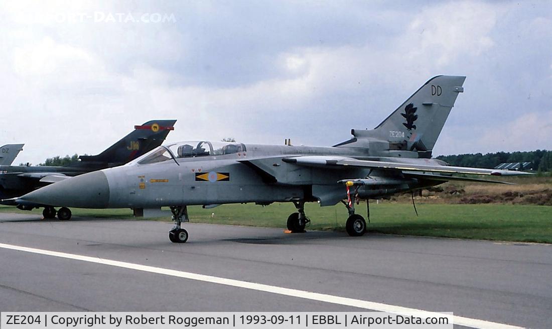 ZE204, 1986 Panavia Tornado F.3 C/N 569/AS024/3255, 11 Sqn RAF.