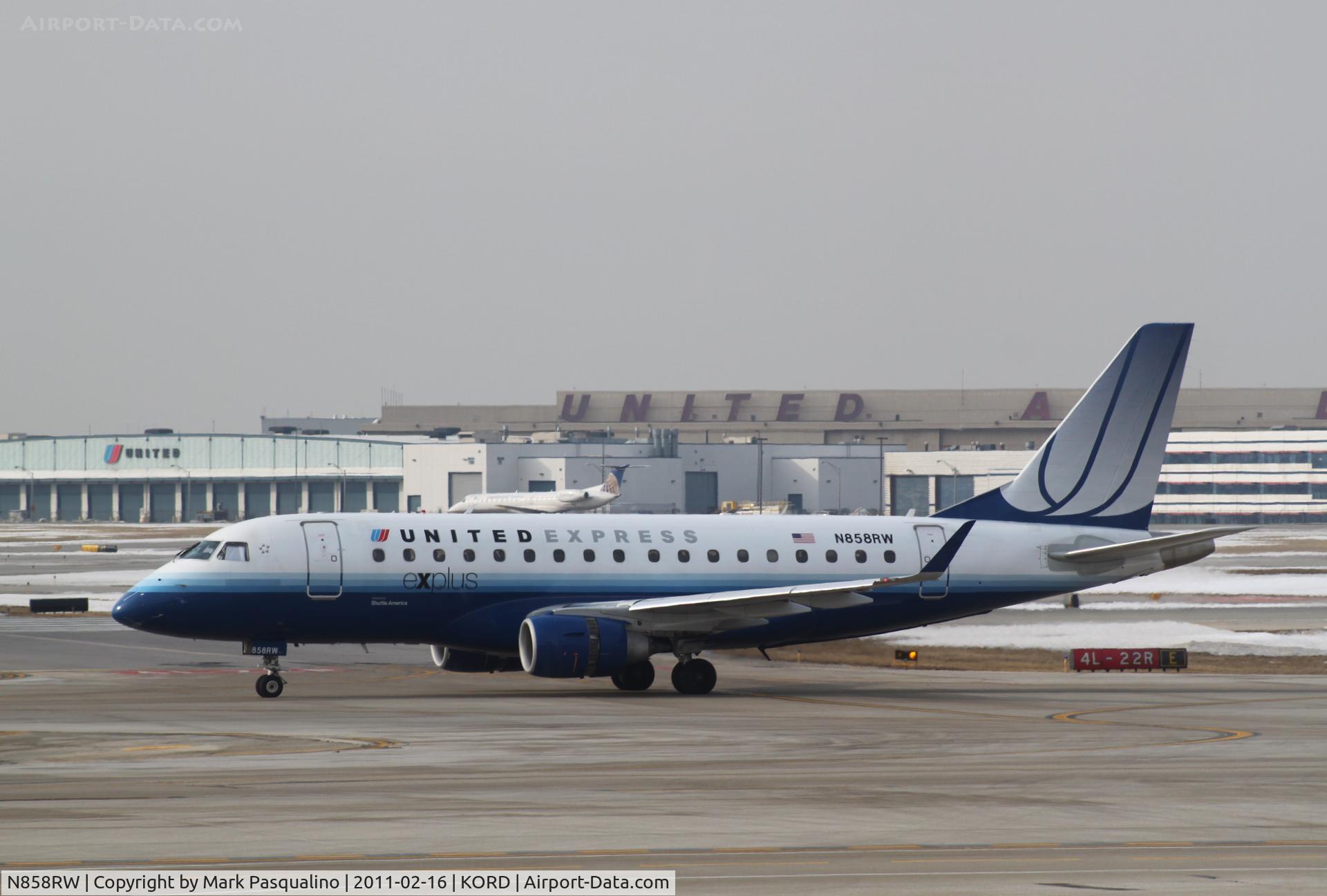 N858RW, 2005 Embraer 170SE (ERJ-170-100SE) C/N 17000080, ERJ 170-100 SE