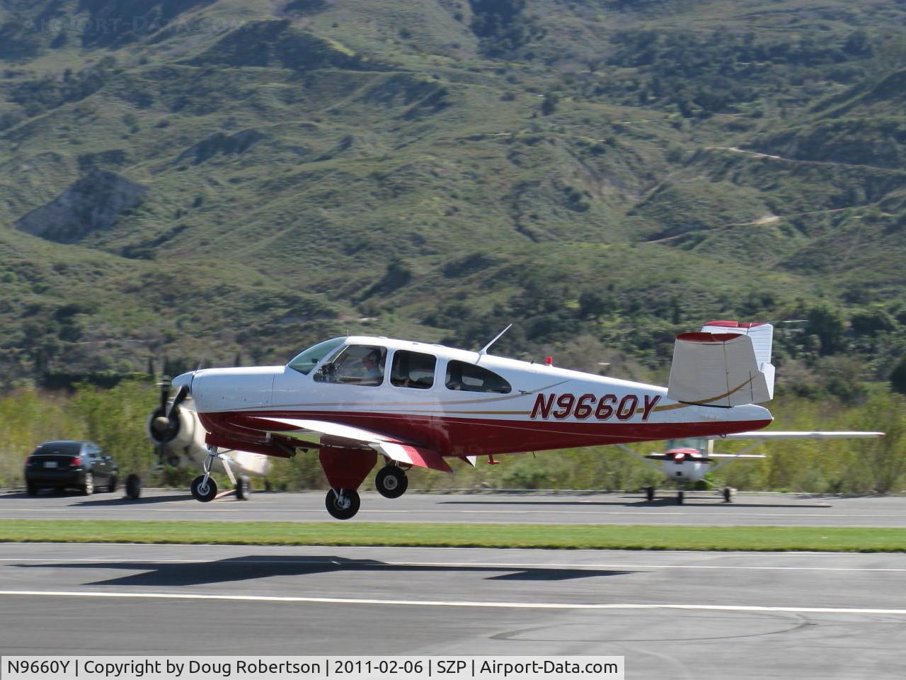 N9660Y, 1962 Beech P35 Bonanza C/N D-7087, 1962 BeecH P35 BONANZA, Continental IO-470-N 260 Hp, landing Rwy 04