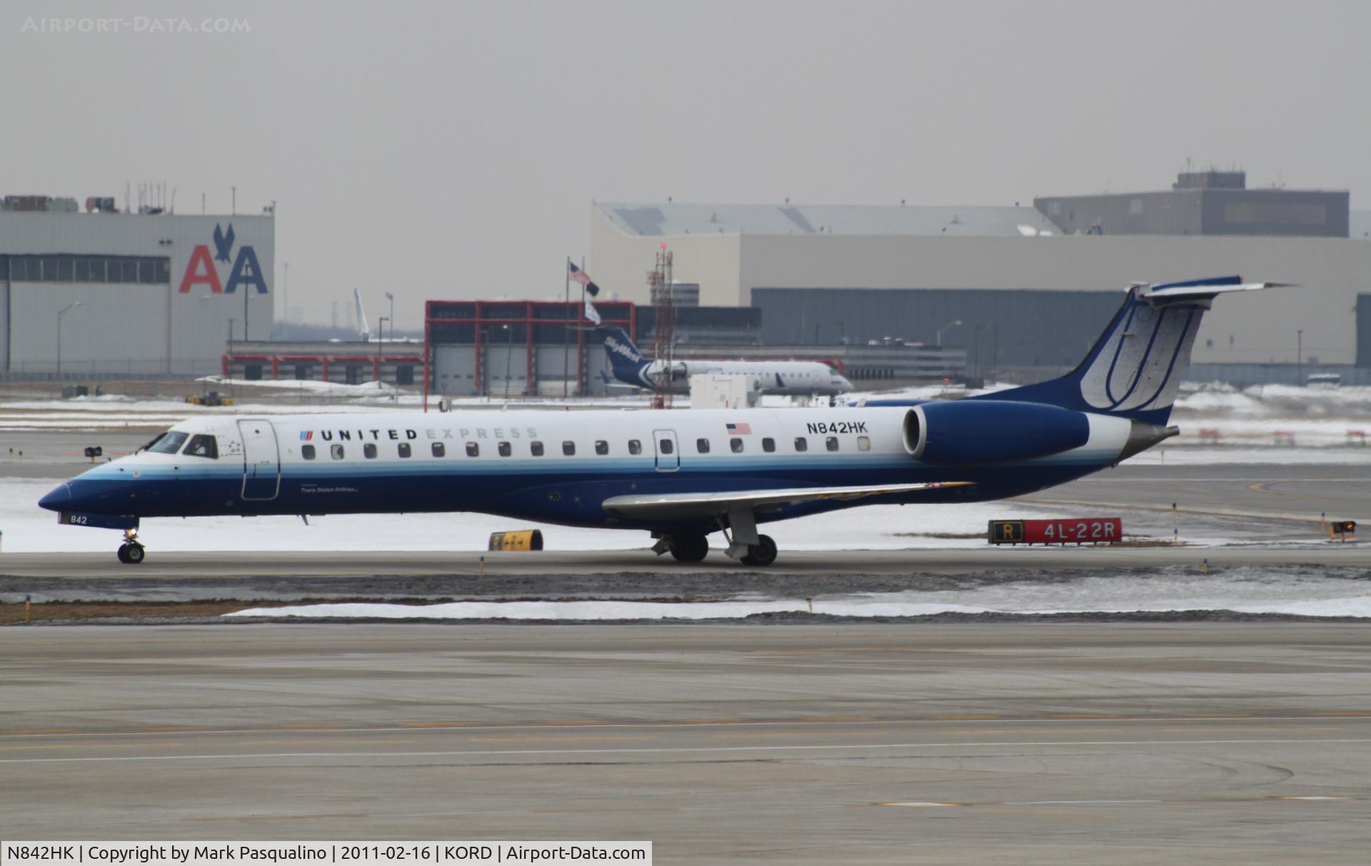 N842HK, 2004 Embraer ERJ-145LR (EMB-145LR) C/N 14500830, EMB-145LR