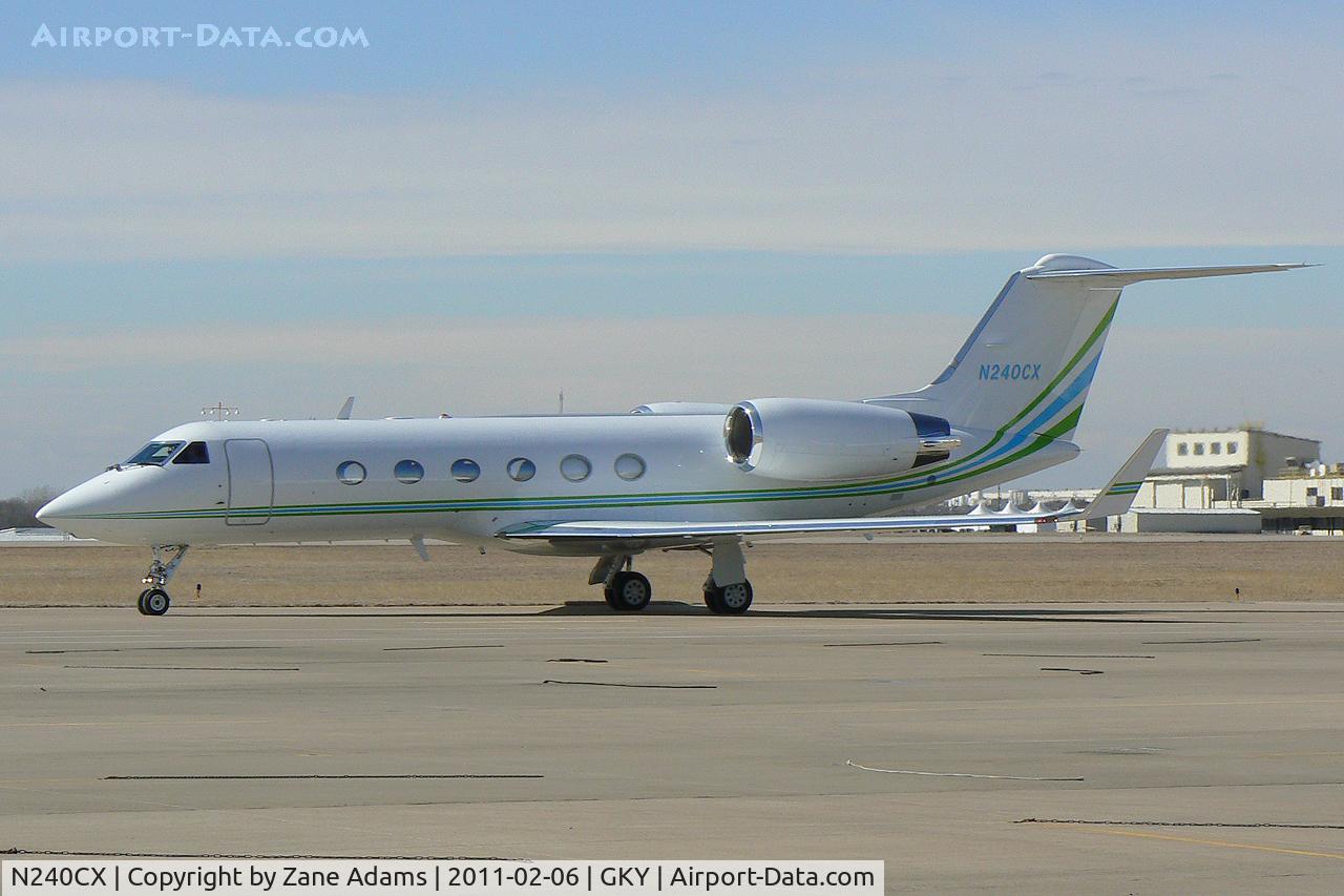 N240CX, 1999 Gulfstream Aerospace G-IV C/N 1370, At Arlington Municipal - in town for Super Bowl XLV. This aircraft reportedly carried actors Michael Douglas and Catherine Zeta Jones and family.