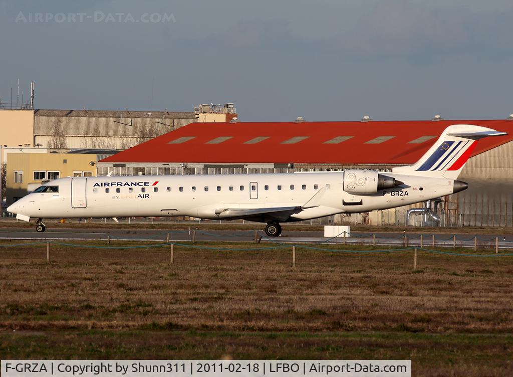 F-GRZA, 2000 Canadair CRJ-702 (CL-600-2C10) Regional Jet C/N 10006, Ready for take off rwy 32R... in new modified Air France c/s...