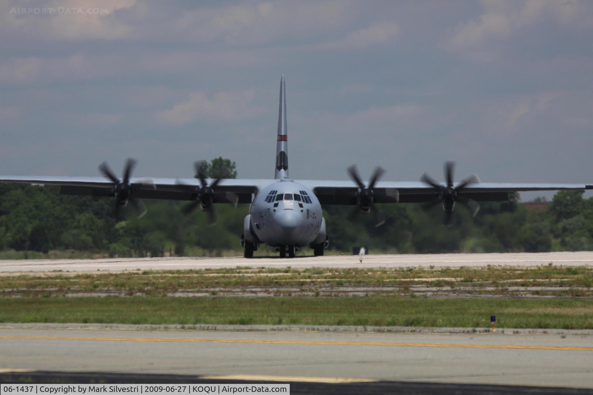 06-1437, 2007 Lockheed Martin C-130J-30 Super Hercules C/N 382-5586, Quonset Point 2009