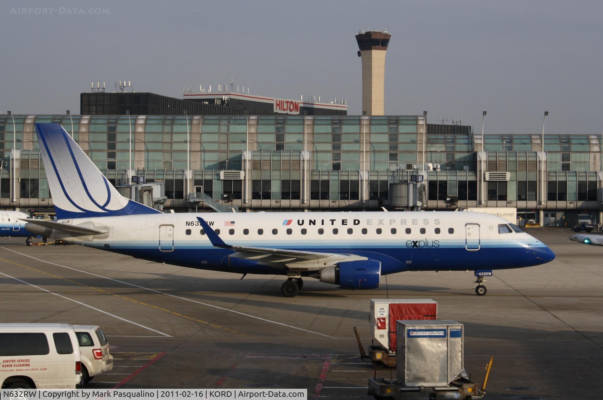N632RW, 2004 Embraer 170SE (ERJ-170-100SE) C/N 17000050, ERJ 170-100 SE