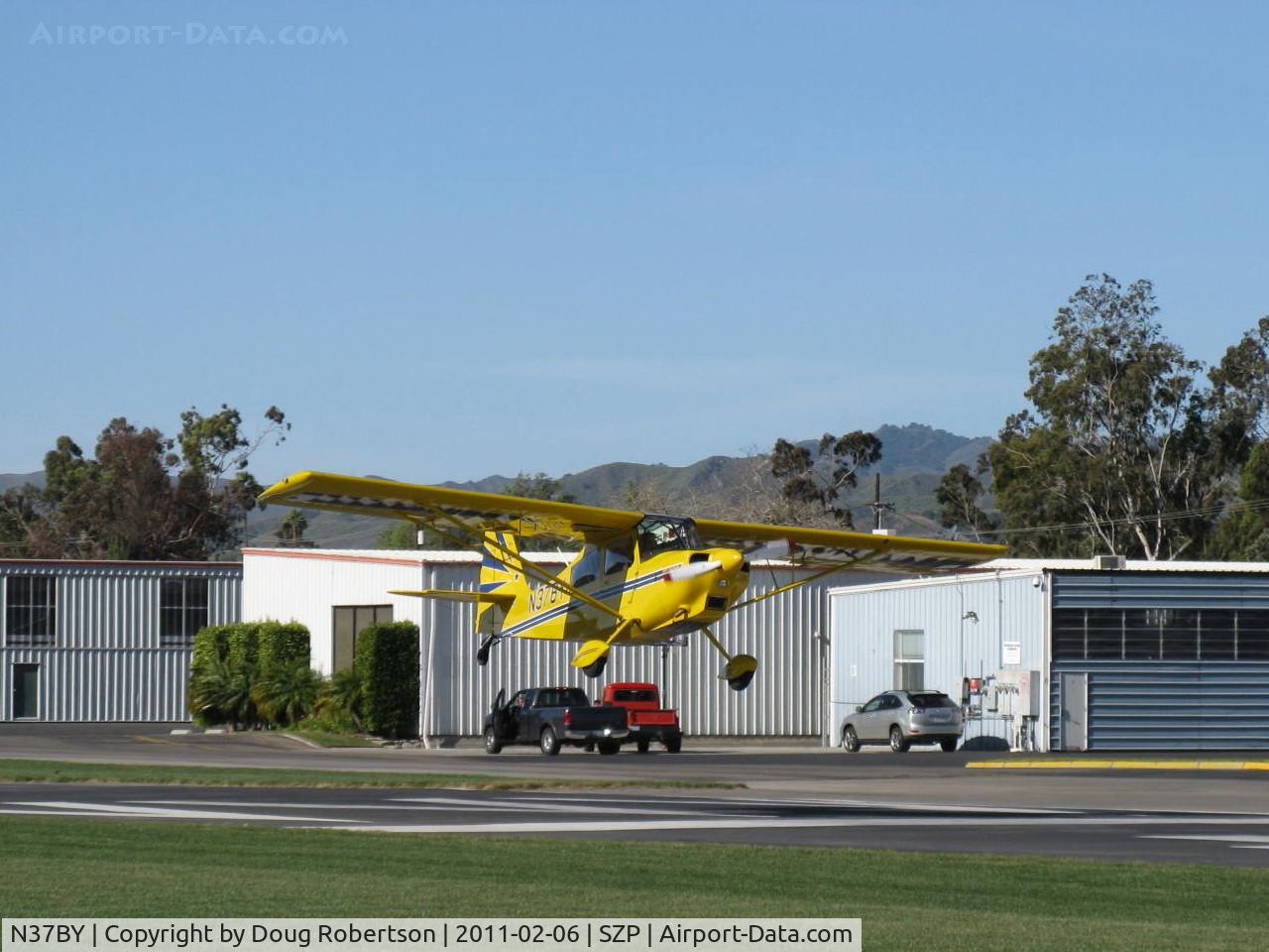 N37BY, 2004 American Champion 8KCAB Super Decathlon C/N 951-2004, 2004 American Champion 8KCAB, Lycoming AEIO-360 180 Hp, on final Rwy 04