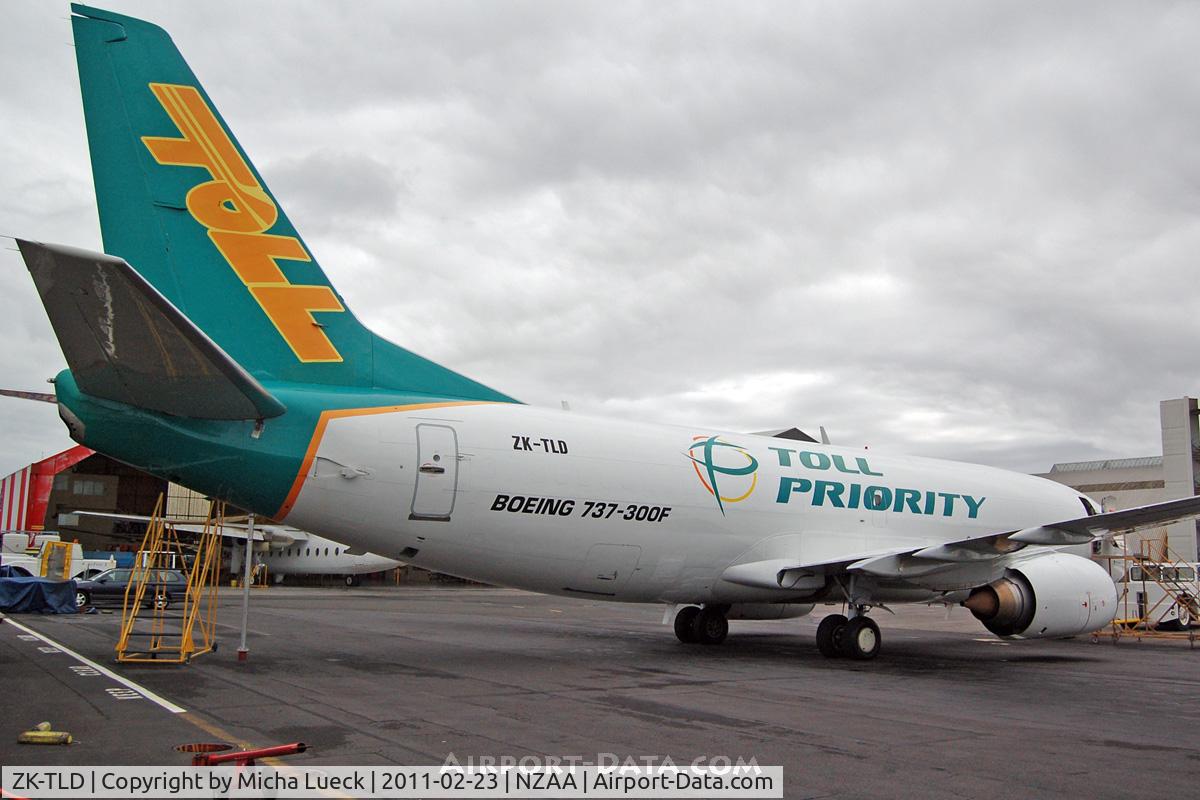 ZK-TLD, 1988 Boeing 737-3B7 C/N 23706, A rare visit at home base