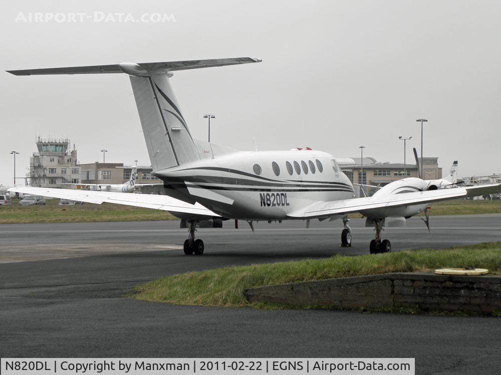 N820DL, 2003 Raytheon B200 King Air C/N BB-1820, Private B200 visiting EGNS
