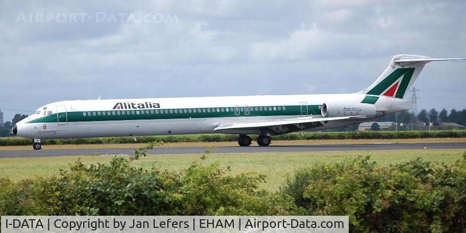 I-DATA, 1993 McDonnell Douglas MD-82 (DC-9-82) C/N 53216, Schiphol