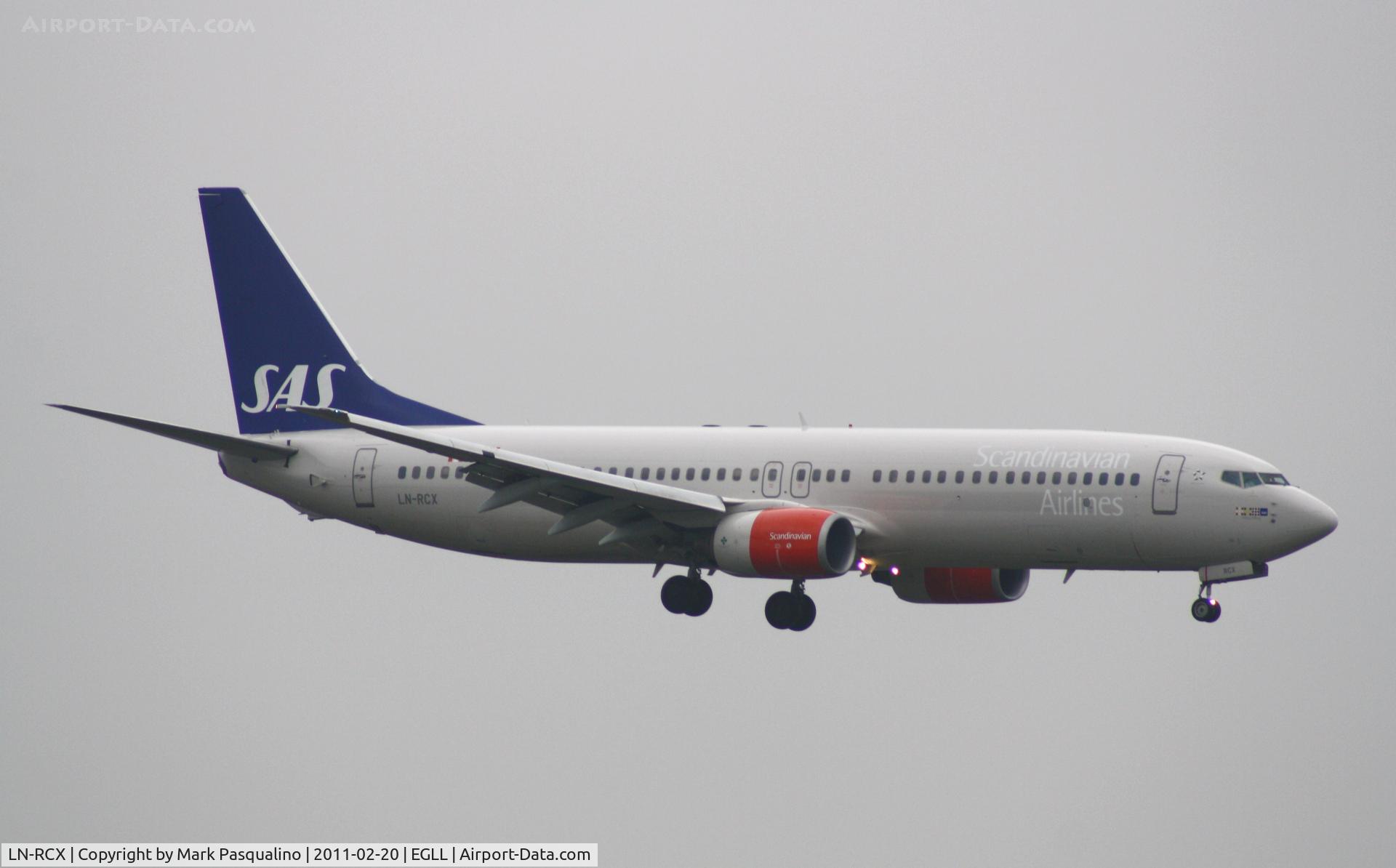 LN-RCX, 2000 Boeing 737-883 C/N 30196, Boeing 737-800