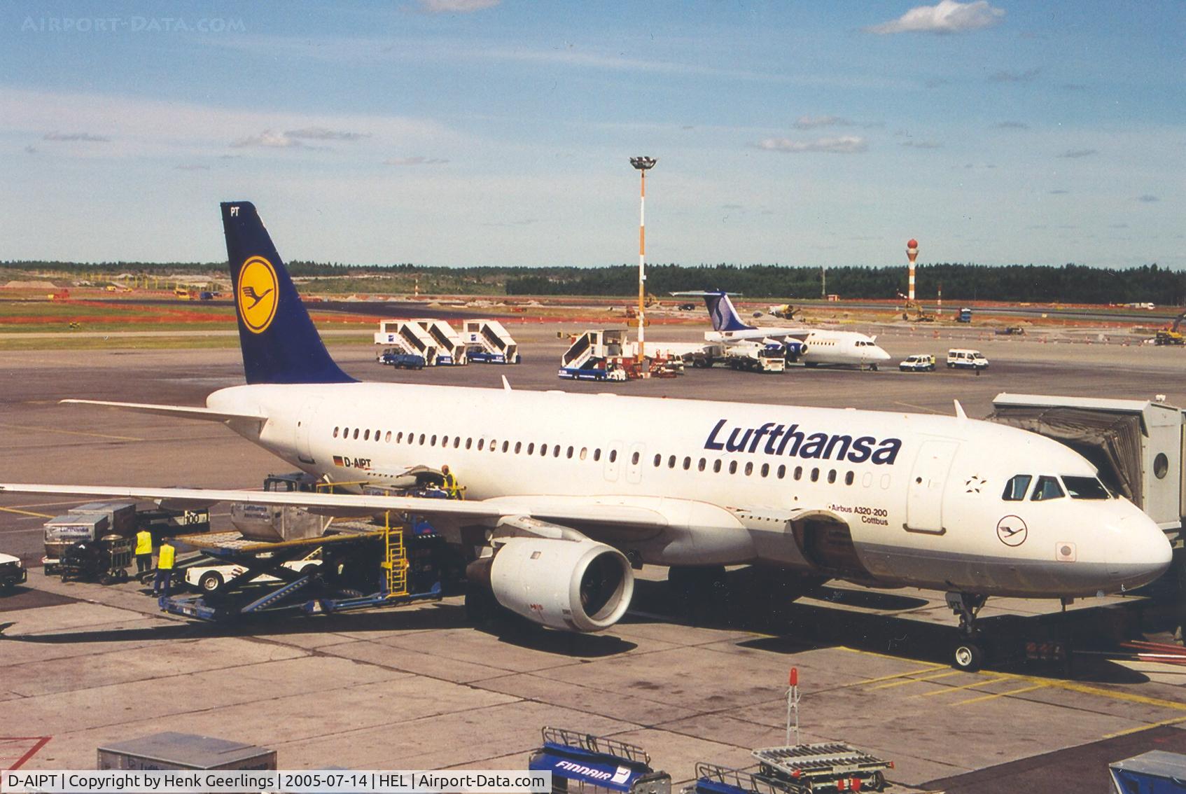 D-AIPT, 1990 Airbus A320-211 C/N 117, Lufthansa