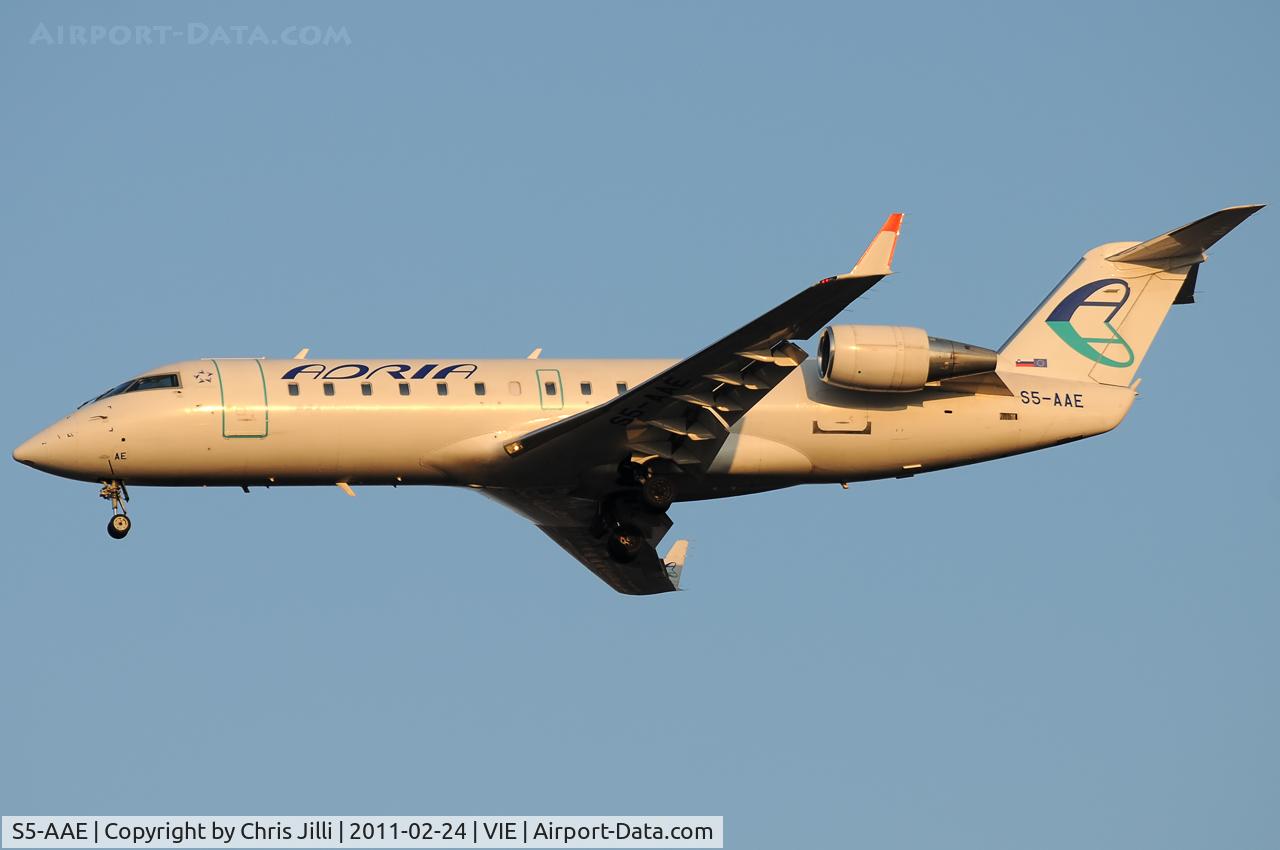 S5-AAE, 1998 Canadair CRJ-200LR (CL-600-2B19) C/N 7170, ADR