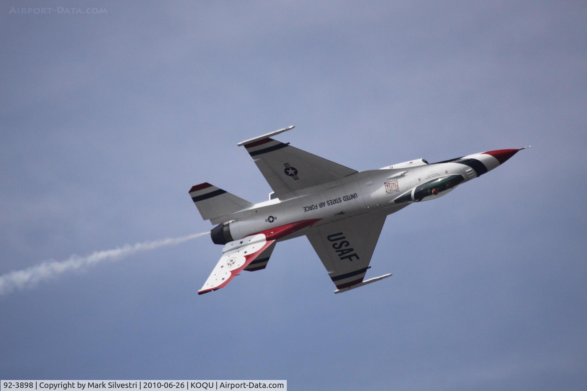 92-3898, General Dynamics F-16CJ Fighting Falcon C/N CC-140, Quonset Point, RI 2010 - T-Bird #6