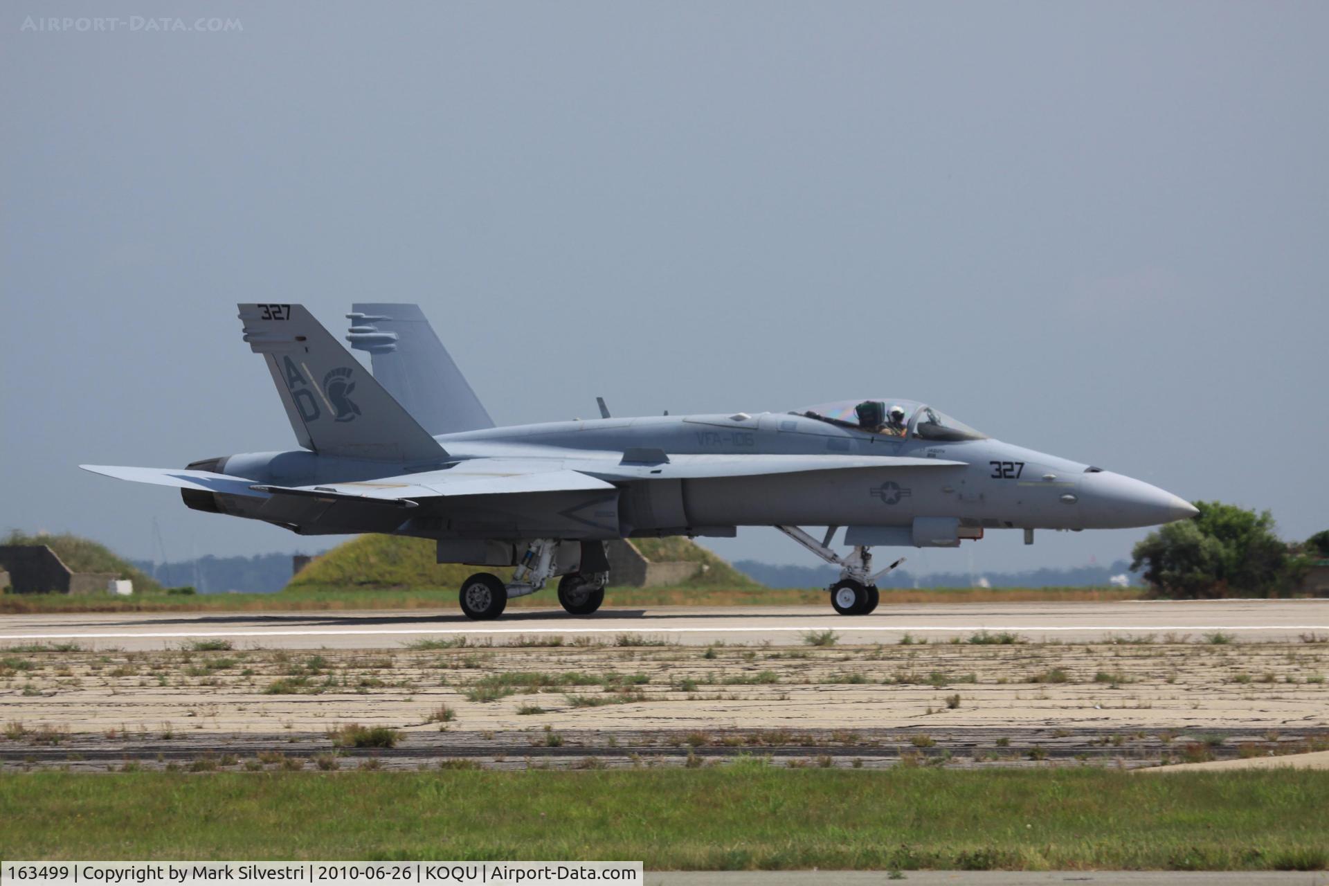 163499, 1988 McDonnell Douglas F/A-18C Hornet C/N 0739/C054, Quonset Point, RI 2010