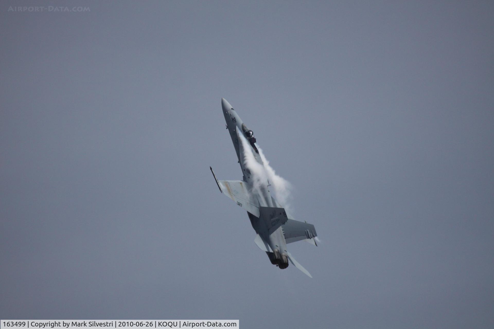 163499, 1988 McDonnell Douglas F/A-18C Hornet C/N 0739/C054, Quonset Point, RI 2010