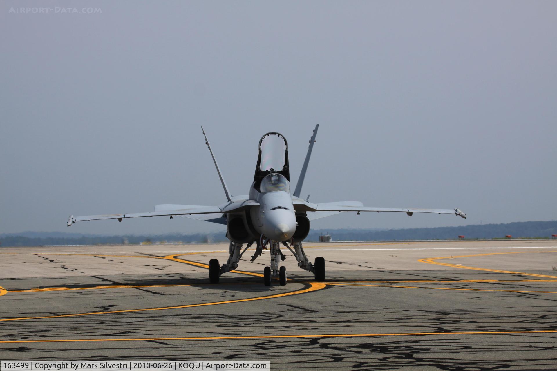 163499, 1988 McDonnell Douglas F/A-18C Hornet C/N 0739/C054, Quonset Point, RI 2010