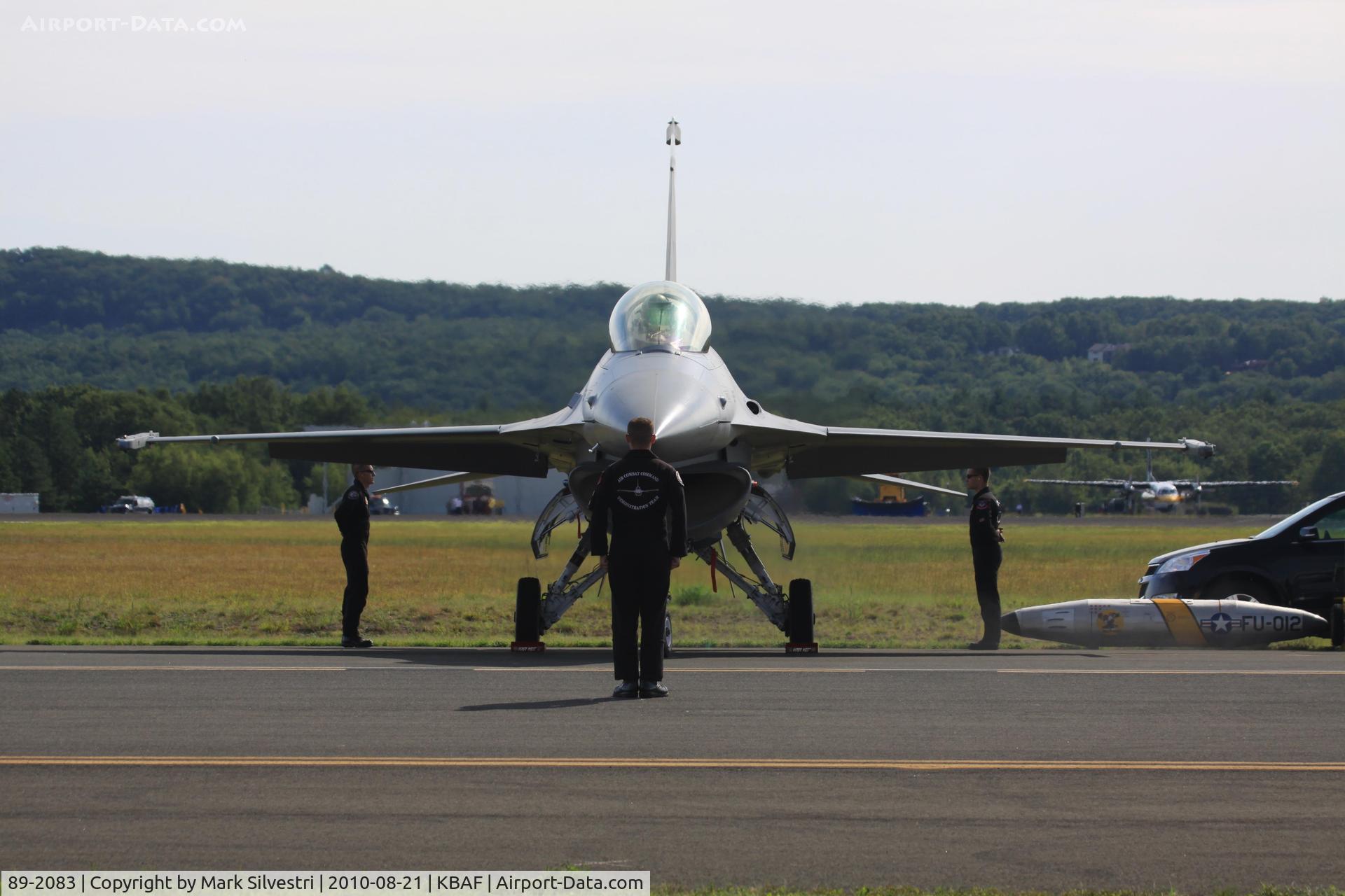 89-2083, General Dynamics F-16C Fighting Falcon C/N 1C-236, Barnes Municipal Airport, Westfield, MA 2010