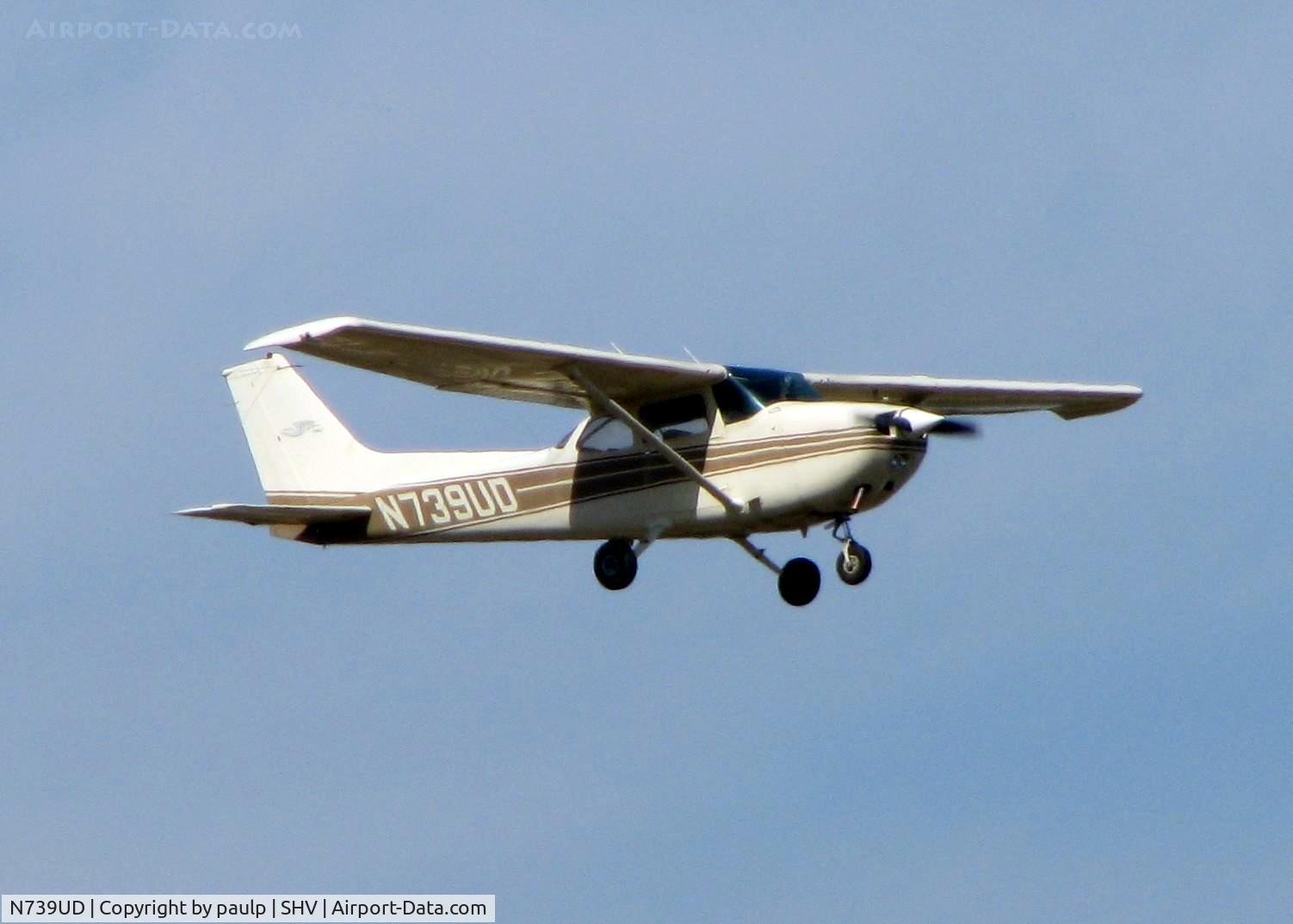 N739UD, 1978 Cessna 172N C/N 17270809, Landing at Shreveport Regional.