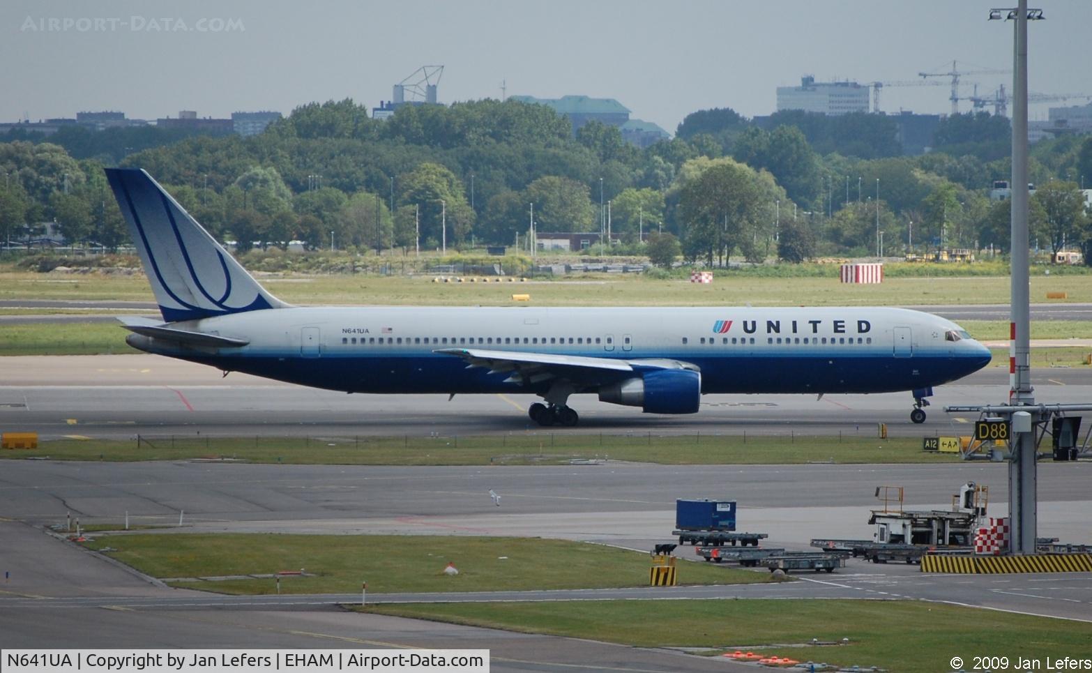 N641UA, 1991 Boeing 767-322/ER C/N 25091, Schiphol Amsterdam