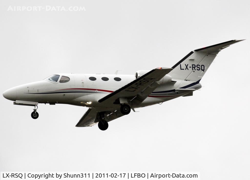 LX-RSQ, 2009 Cessna 510 Citation Mustang Citation Mustang C/N 510-0194, Landing rwy 32L
