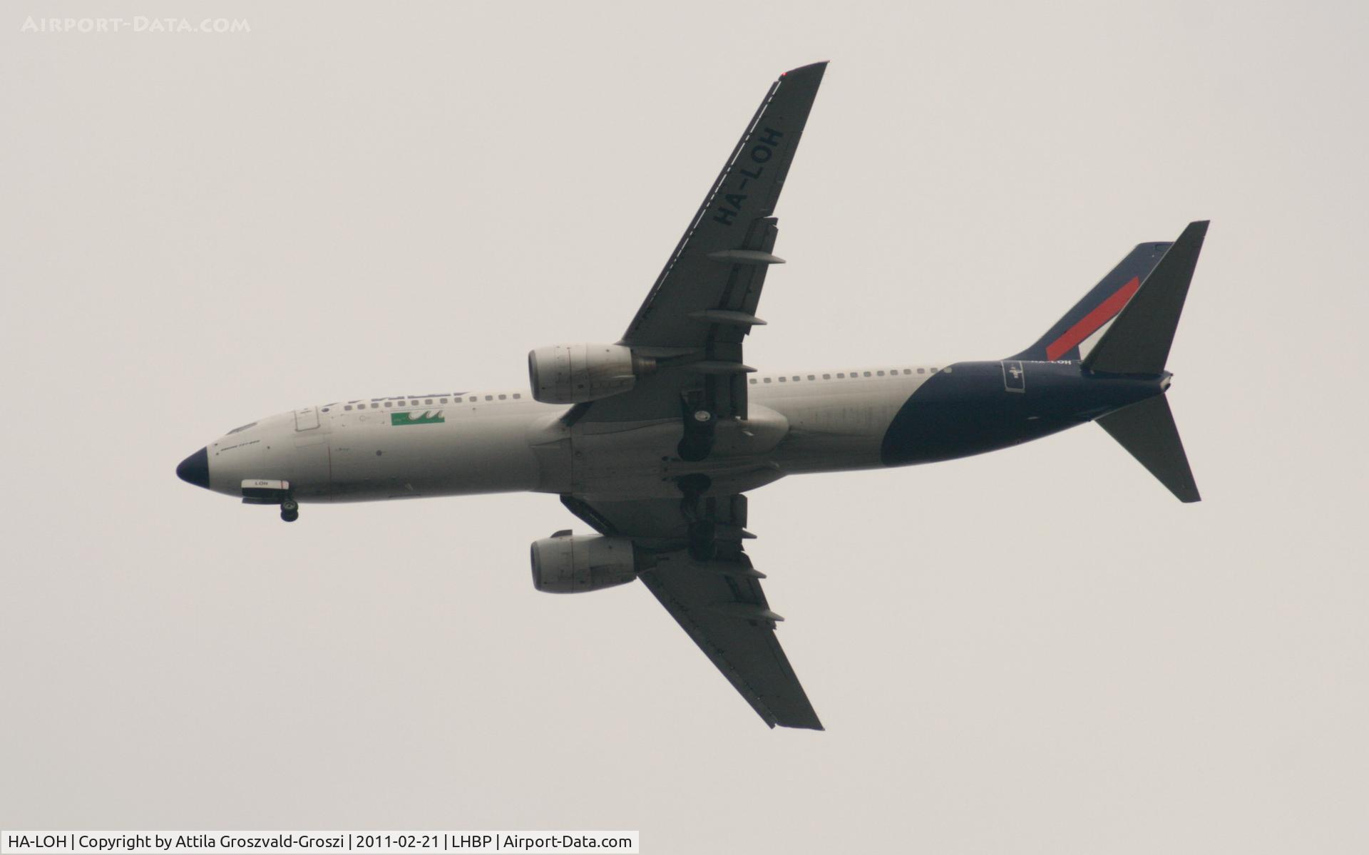 HA-LOH, 2004 Boeing 737-8Q8 C/N 30667, On a landing direction, in Üllö city airspace.