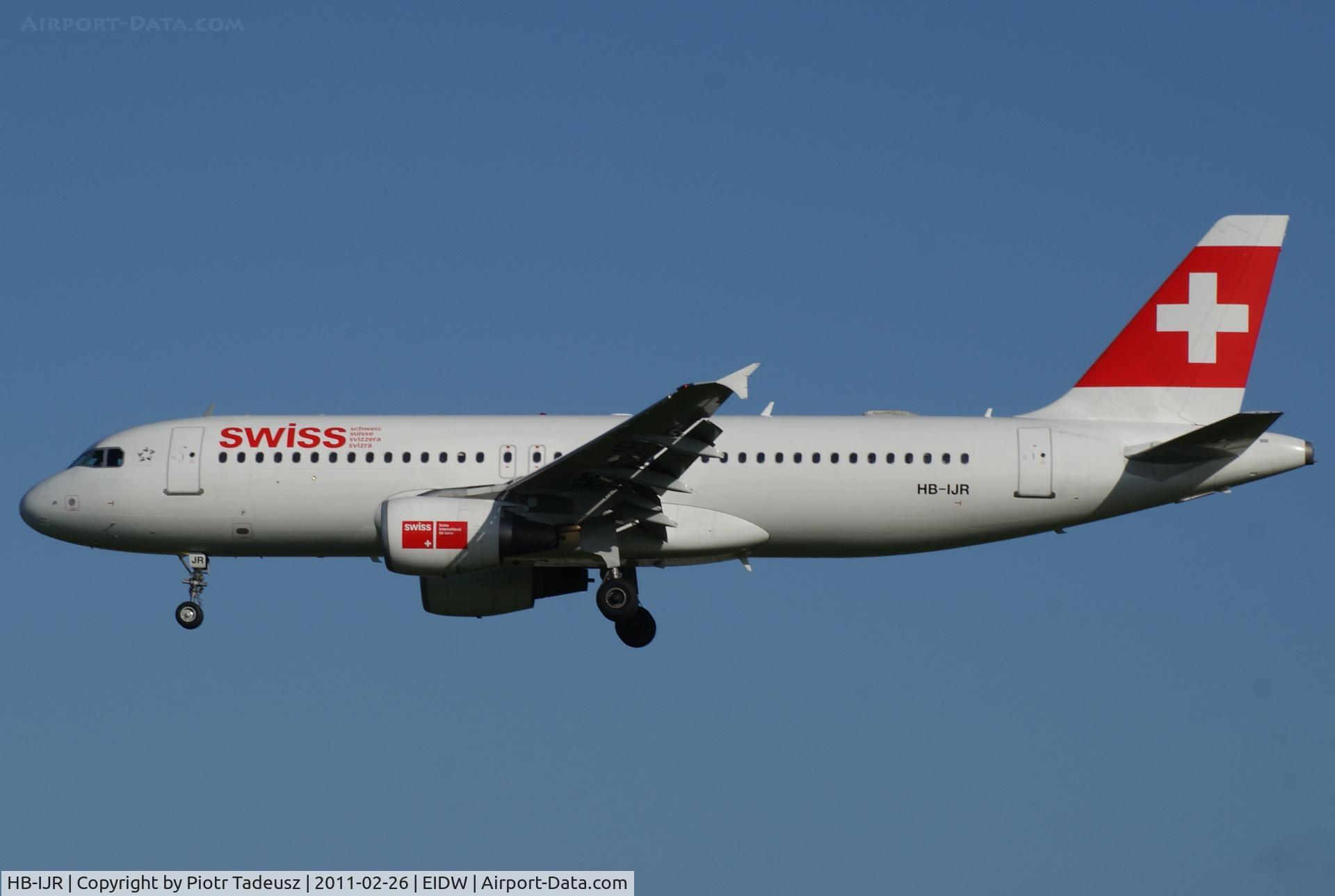 HB-IJR, 1997 Airbus A320-214 C/N 0703, dublin
