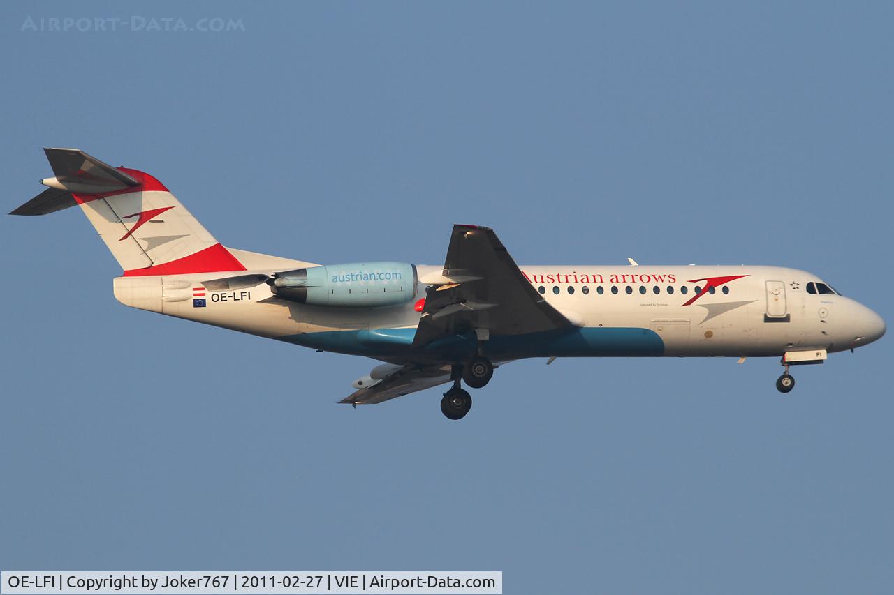 OE-LFI, 1995 Fokker 70 (F-28-0070) C/N 11529, Austrian arrows