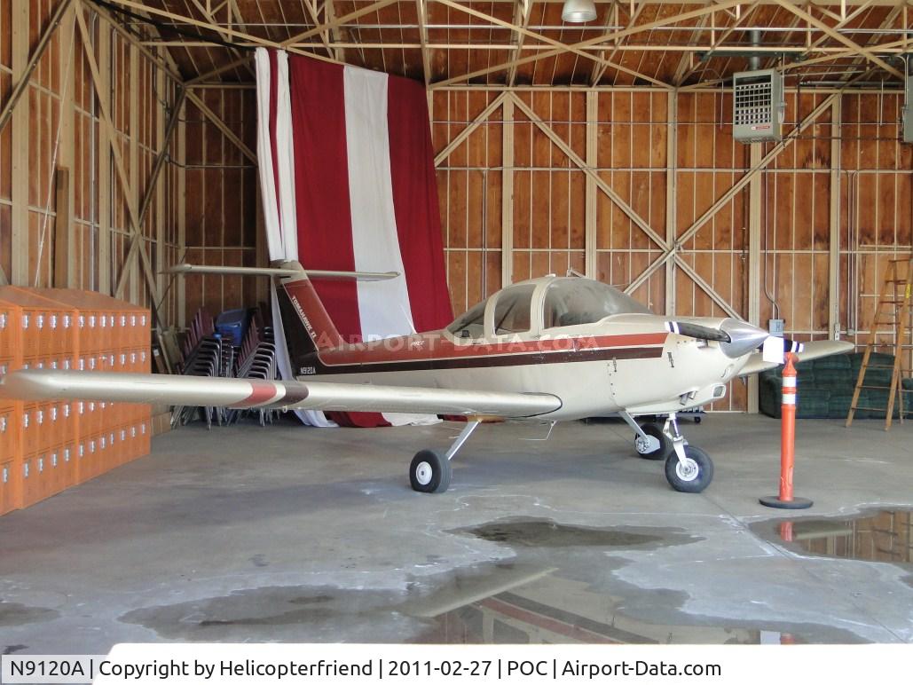 N9120A, 1982 Piper PA-38-112 Tomahawk C/N 38-82A0098, Parked inside the hanger