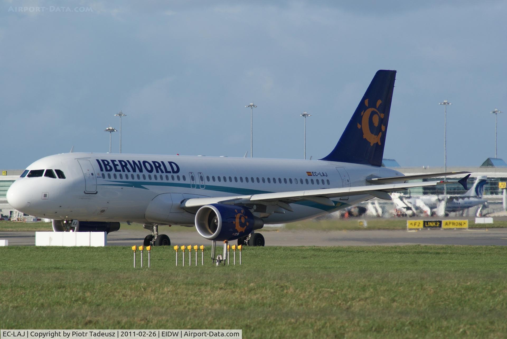 EC-LAJ, 2009 Airbus A320-214 C/N 3889, dublin