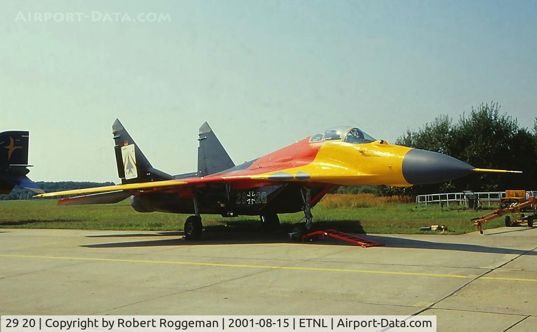 29 20, Mikoyan-Gurevich MiG-29A C/N 2960526315, JAGD GESCHWADER 73 STEINHOFF.
Open day GAF.