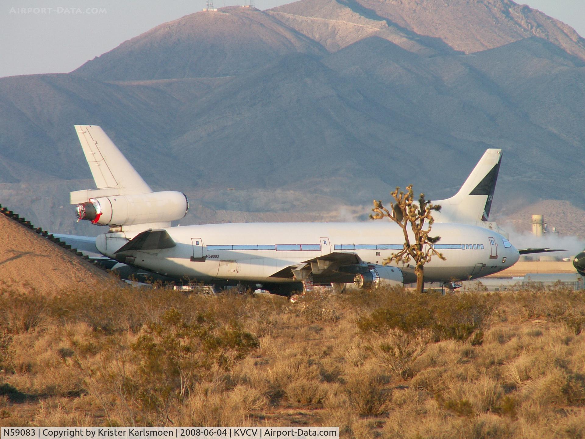 N59083, 1974 McDonnell Douglas DC-10-30 C/N 47926, Awaits its destiny.