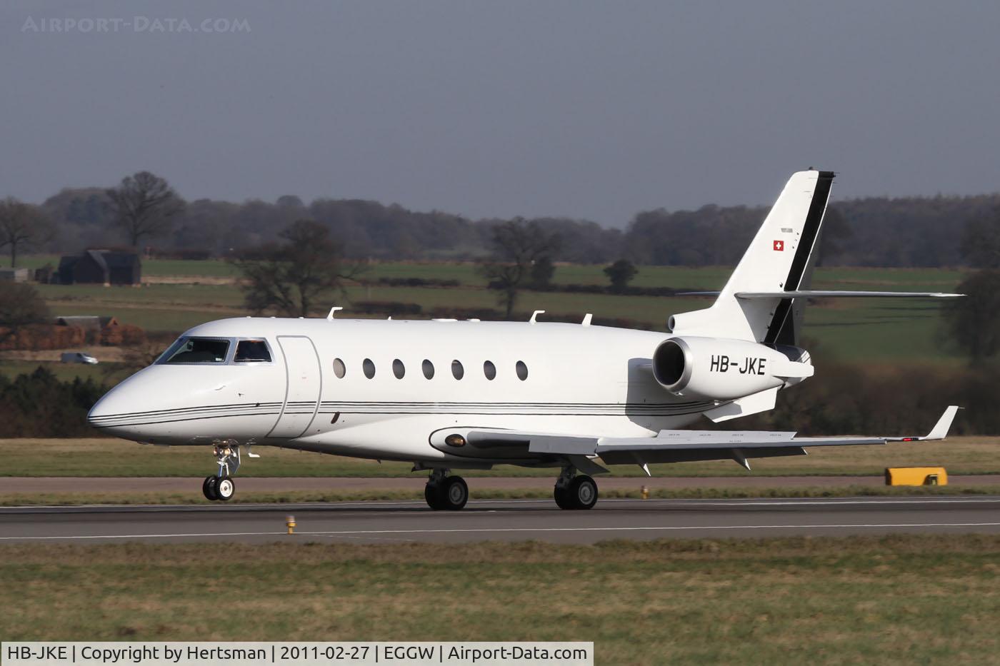 HB-JKE, 2009 Israel Aerospace Industries Gulfstream 200 C/N 231, Gulfstream G.200 seen at Luton