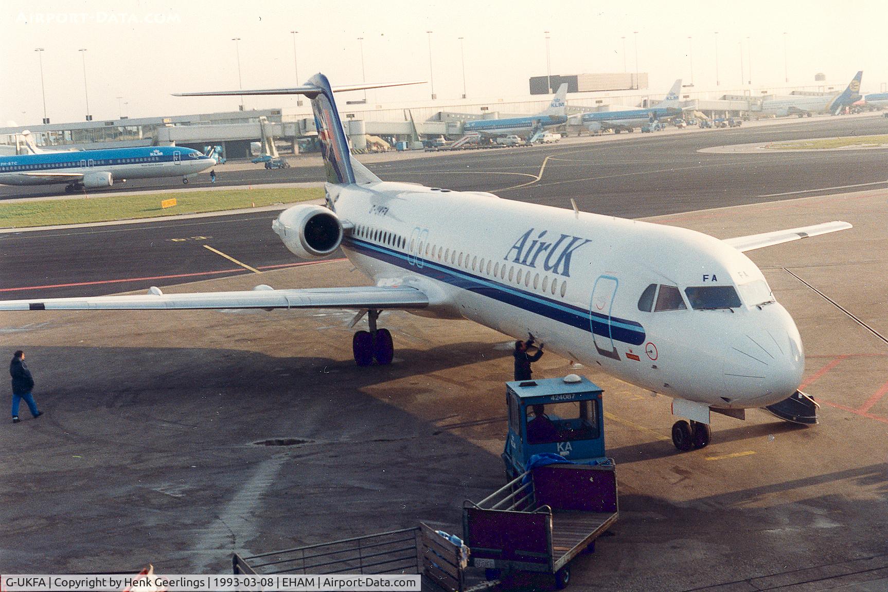 G-UKFA, 1989 Fokker 100 (F-28-0100) C/N 11246, Air UK