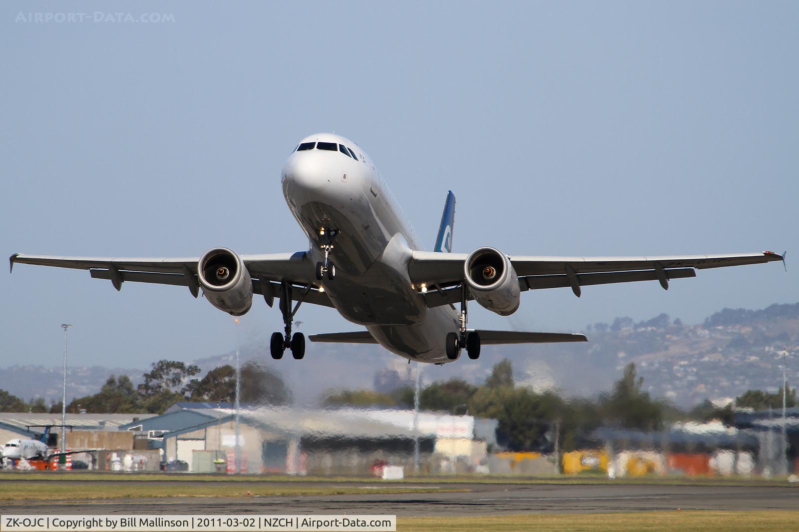 ZK-OJC, 2003 Airbus A320-232 C/N 2112, away back to Aussie