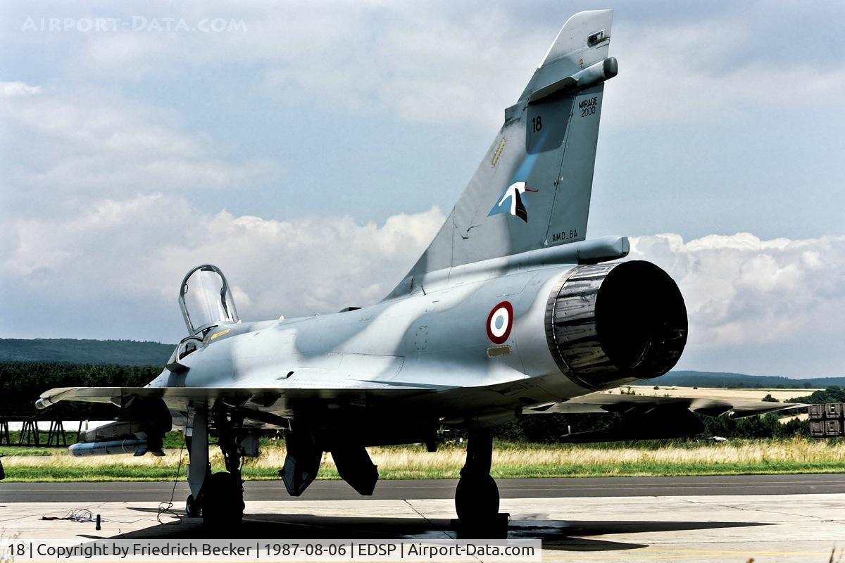 18, Dassault Mirage 2000C C/N 33, flightline at Fliegerhorst Pferdsfeld