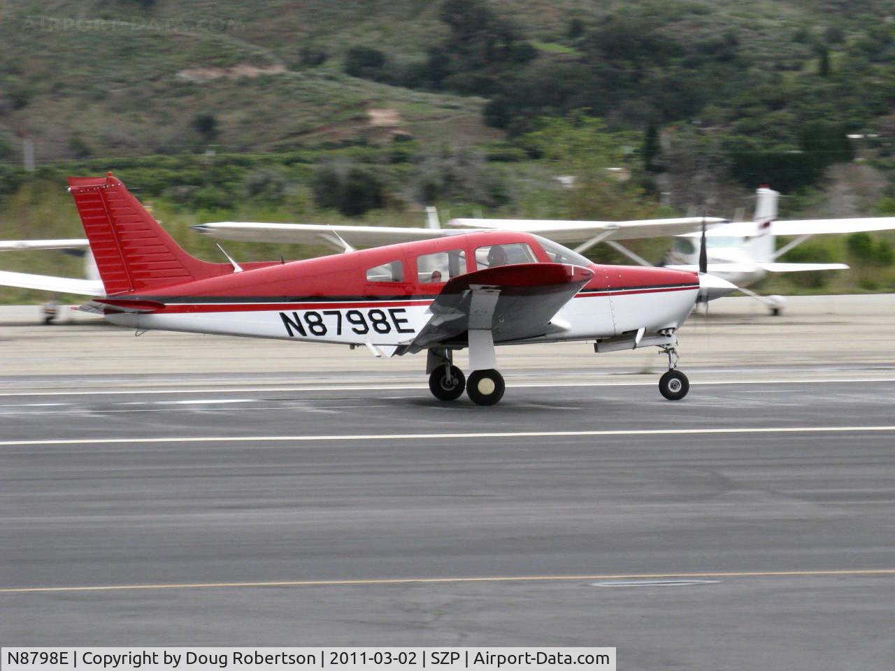 N8798E, 1976 Piper PA-28R-200 Cherokee Arrow II C/N 28R-7635215, 1976 Piper PA-28R-200 ARROW II, Lycoming O&VO-360 200 Hp, landing roll Rwy 22