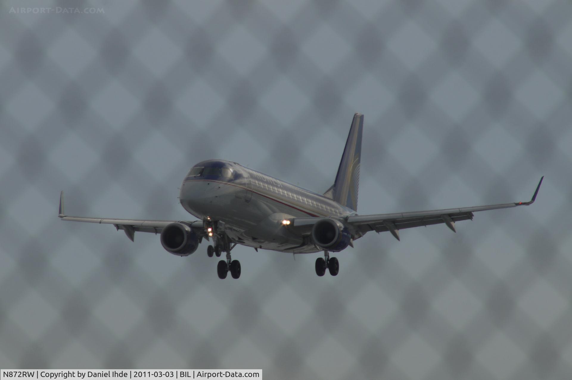 N872RW, 2006 Embraer ERJ 170-100 SE C/N 17000143, Arriving at BIL