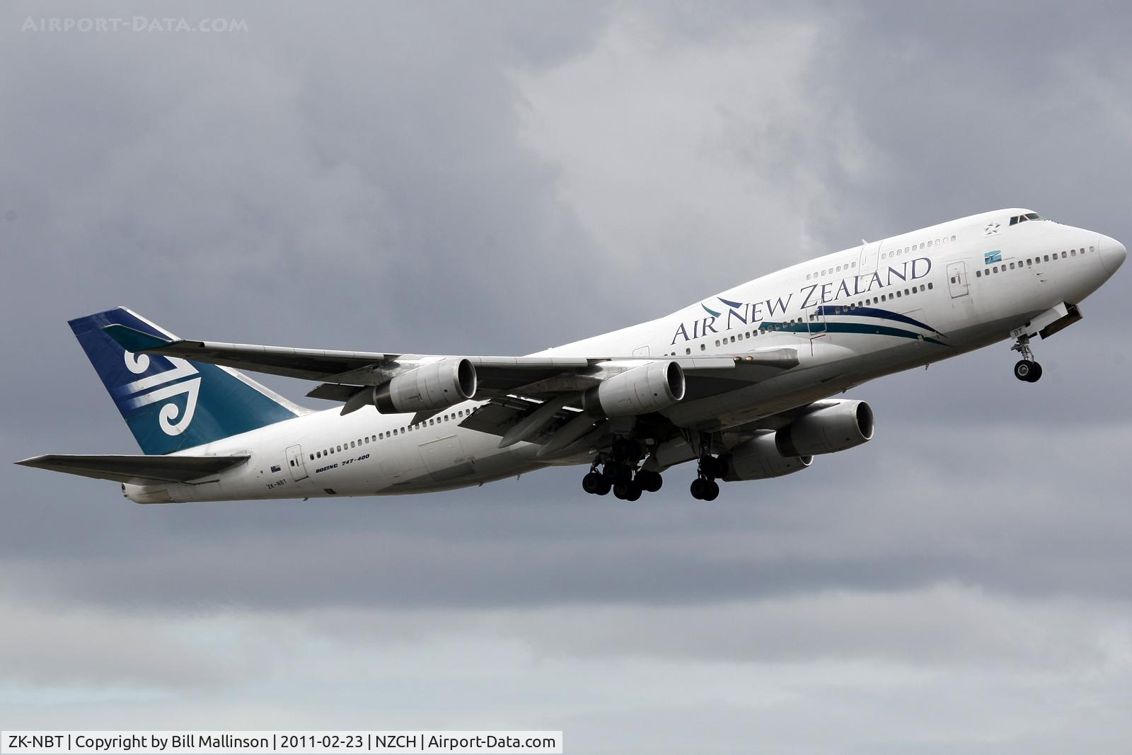 ZK-NBT, 1990 Boeing 747-419 C/N 24855, taking another load of quake nerve shattered passengers away