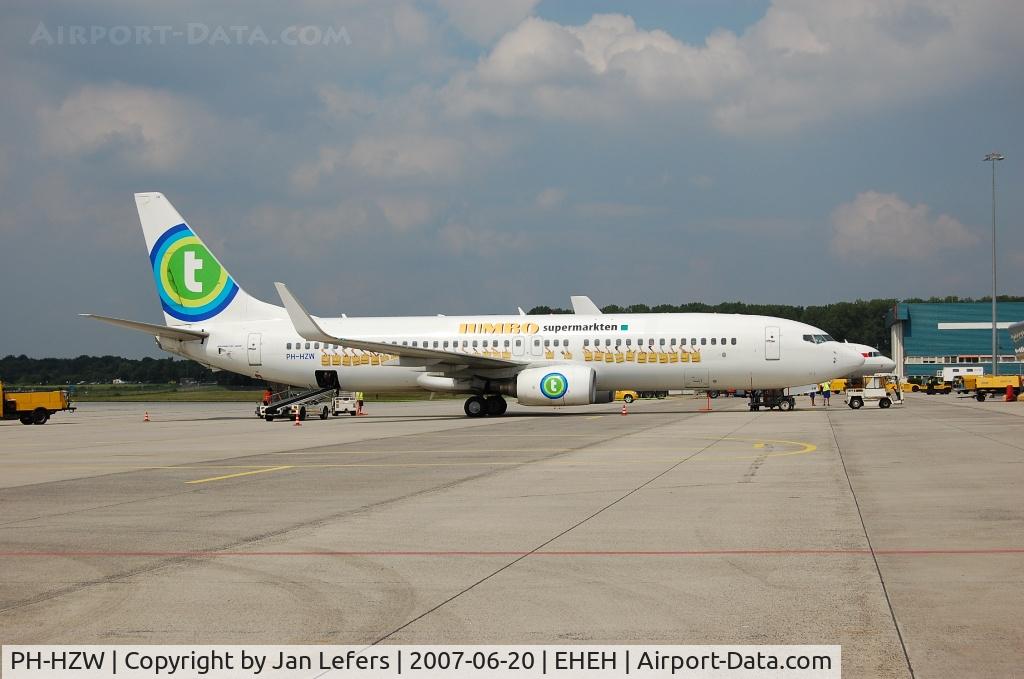 PH-HZW, 2002 Boeing 737-8K2 C/N 29345, Special Colors