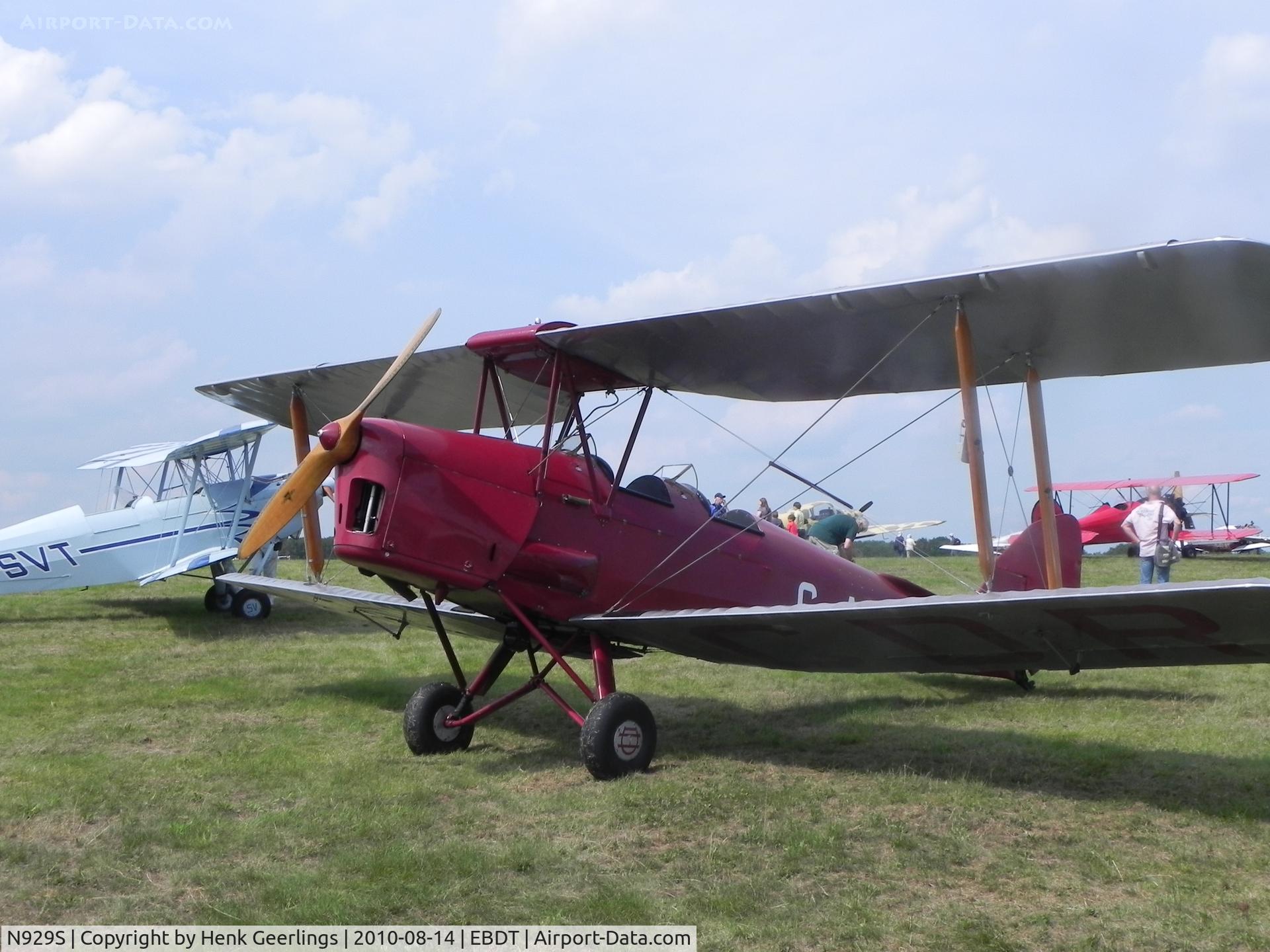 N929S, 1943 De Havilland DH-82A Tiger Moth II Tiger Moth II C/N 84887, Schaffen Diest Oldtimer Fly In , Aug 2010. CS Fake regi G-ACDR