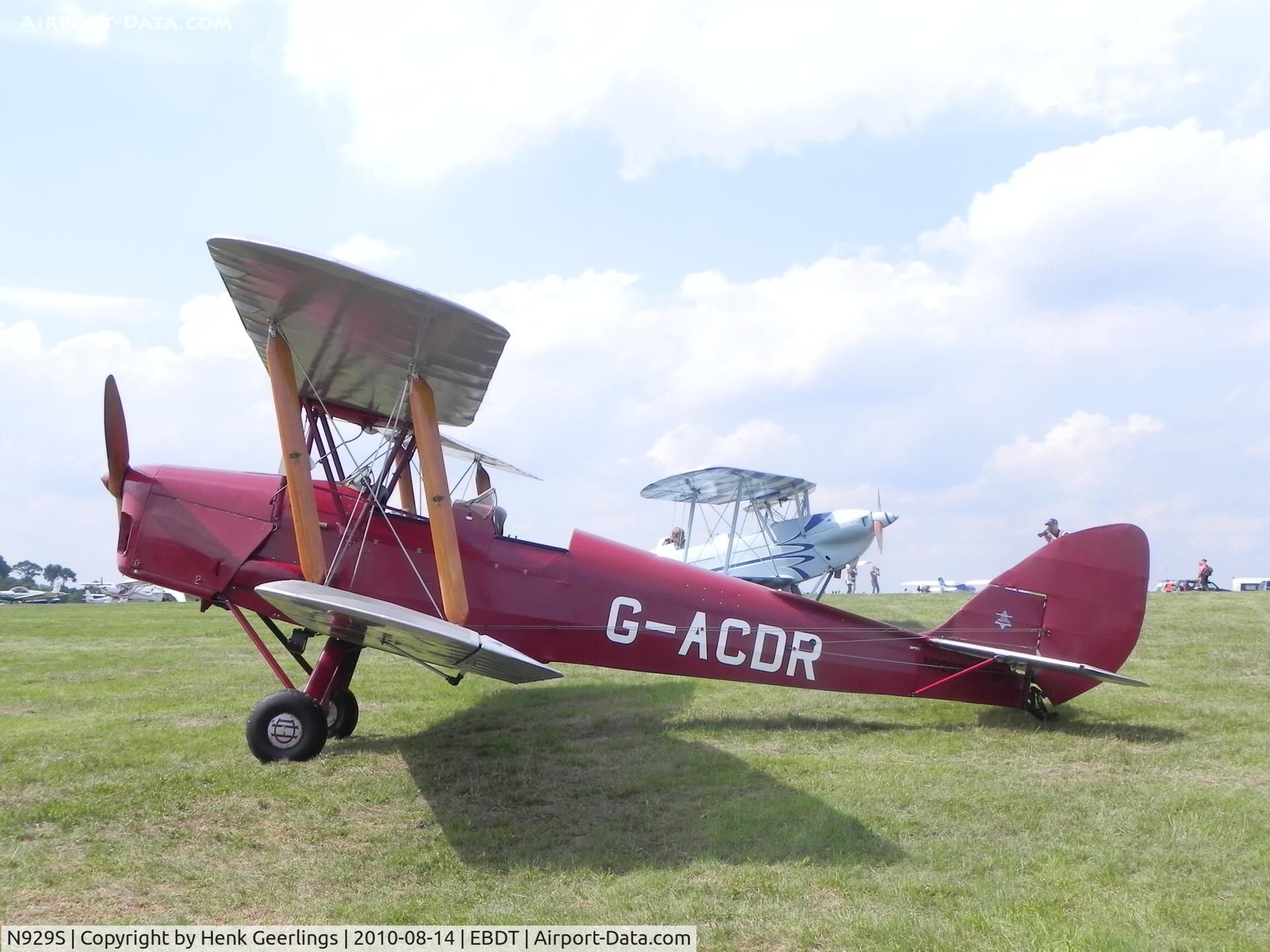 N929S, 1943 De Havilland DH-82A Tiger Moth II Tiger Moth II C/N 84887, Schaffen Diest Old timer Fly In , August 2010
Fake regi G-ACDR