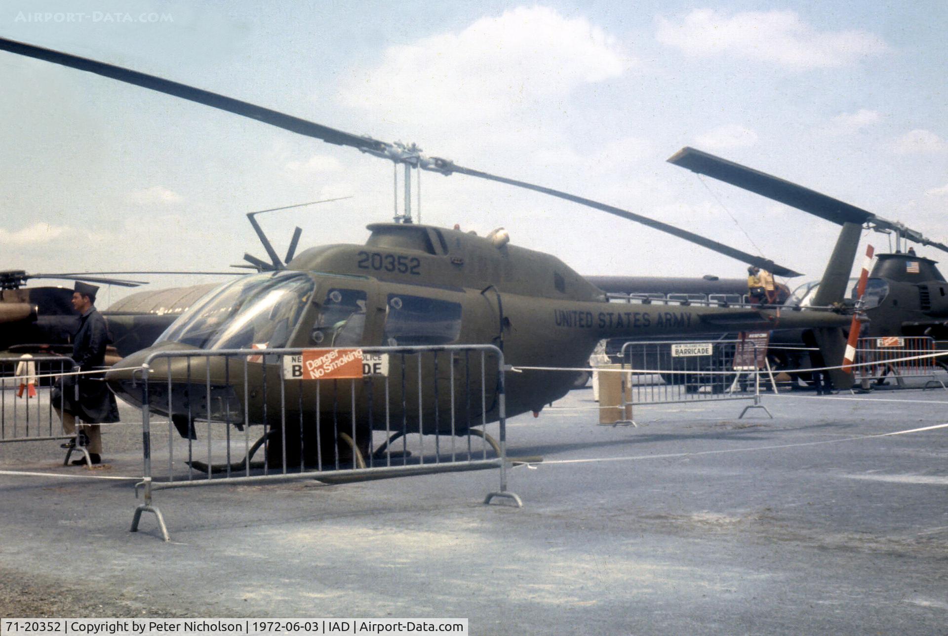 71-20352, 1971 Bell OH-58A Kiowa C/N 41213, US Army OH-58A Kiowa in the static display at Transpo 72 held at Dulles International Airport - is now on the civil register as N149KY  