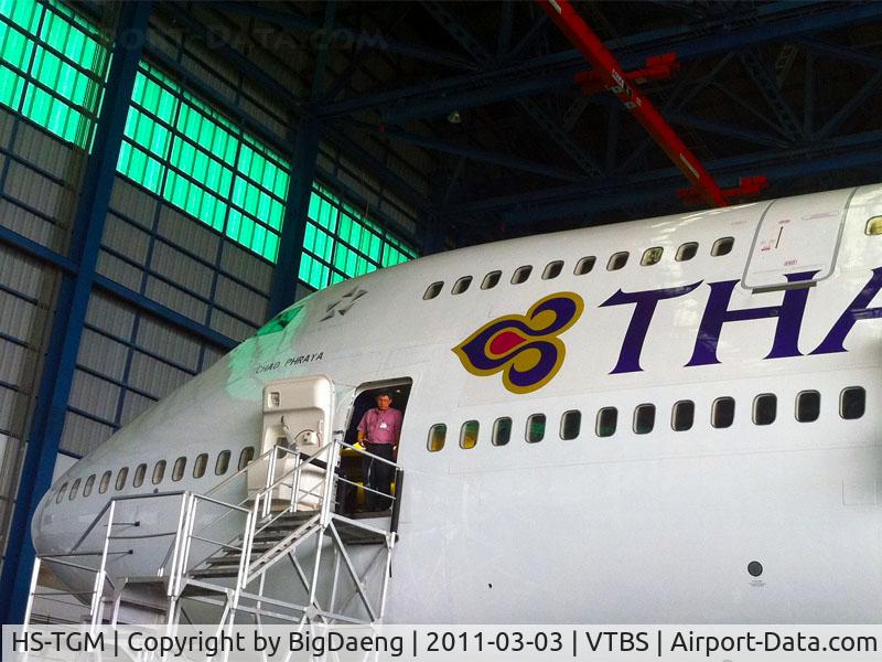 HS-TGM, 1992 Boeing 747-4D7 C/N 27093, Parks in Hangar at Suvarnabhumi International Airport