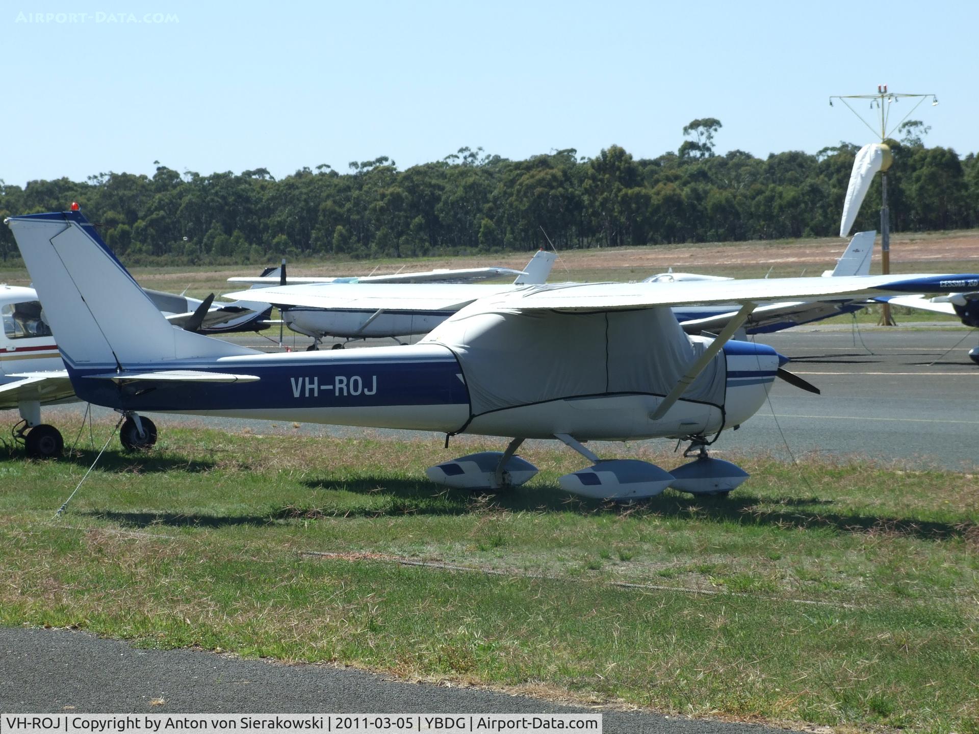 VH-ROJ, 1965 Cessna 150F C/N 15062239, VH-ROJ @ YBDG Cessna 150 F [1965]