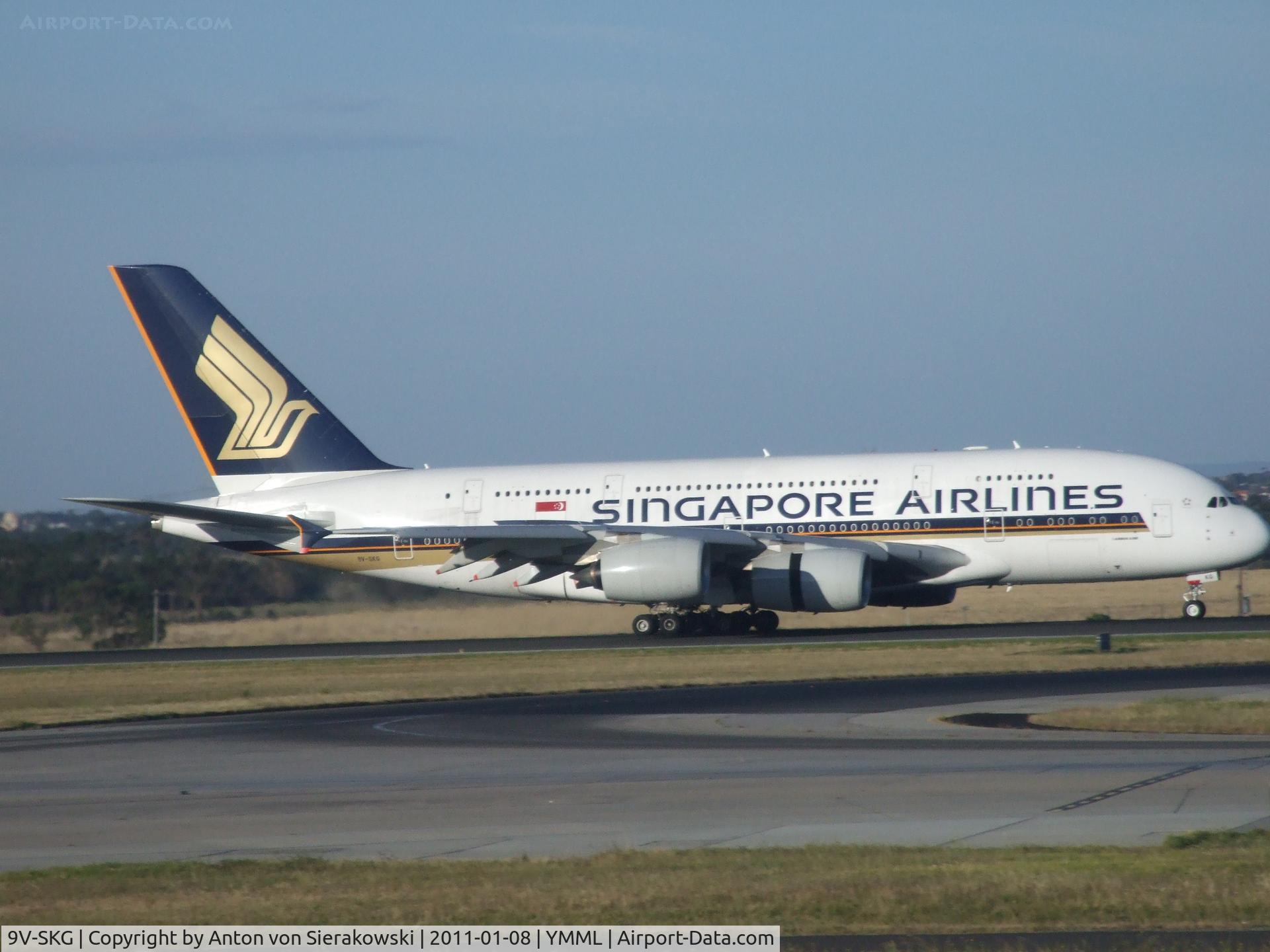 9V-SKG, 2008 Airbus A380-841 C/N 019, SV-SKG @ YMML Airbus A380 Singapore Airlines - Landing Rwy 34