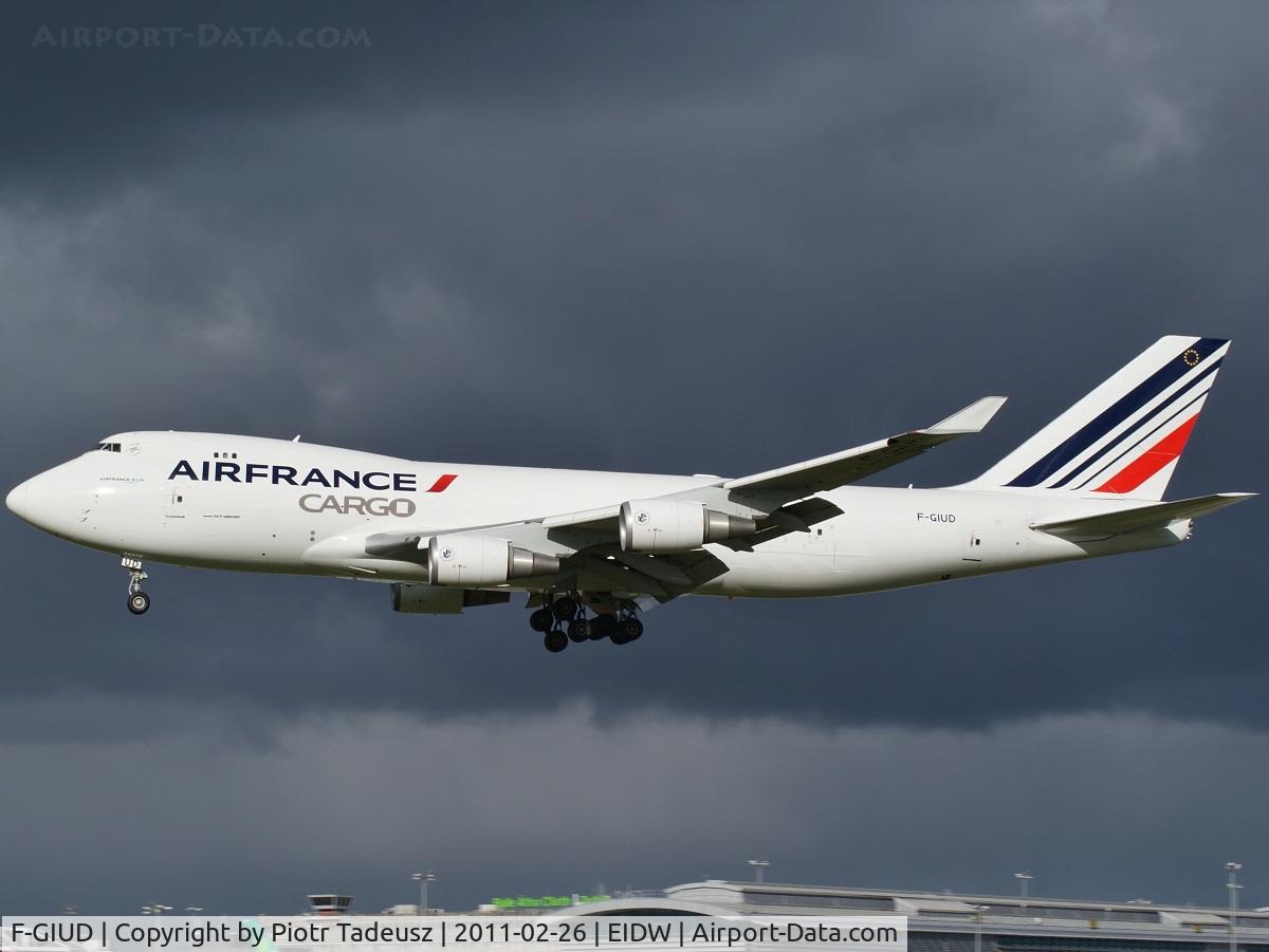 F-GIUD, 2004 Boeing 747-428F/ER/SCD C/N 32870, The first Air France Cargo B747-428F to have their new livery.
