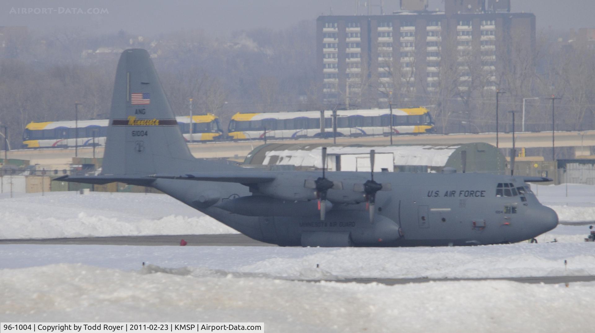 96-1004, 1996 Lockheed C-130H Hercules C/N 382-5424, Seen at MSP