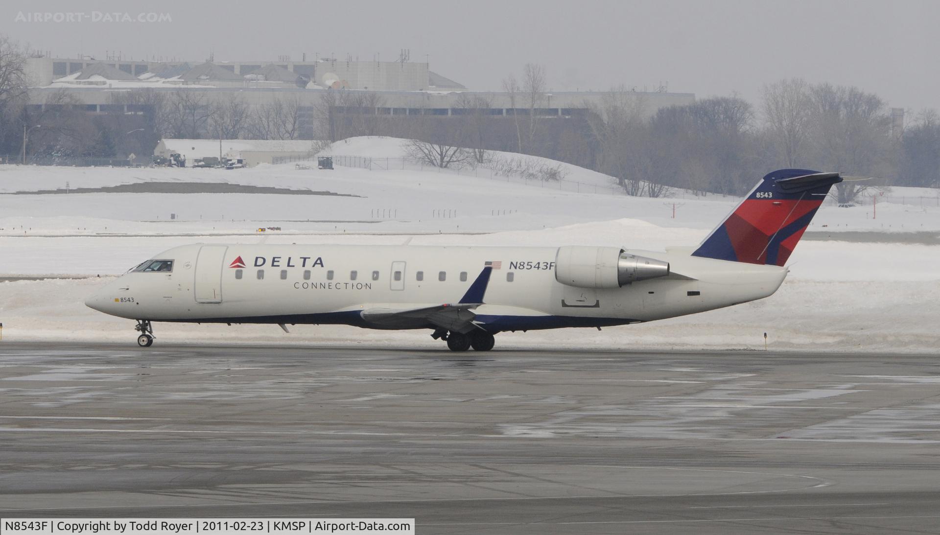 N8543F, 2001 Bombardier CRJ-200LR (CL-600-2B19) C/N 7543, Delta