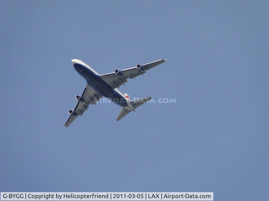 G-BYGG, 1999 Boeing 747-436 C/N 28859, On final to runway 24 passing over the City of Bell